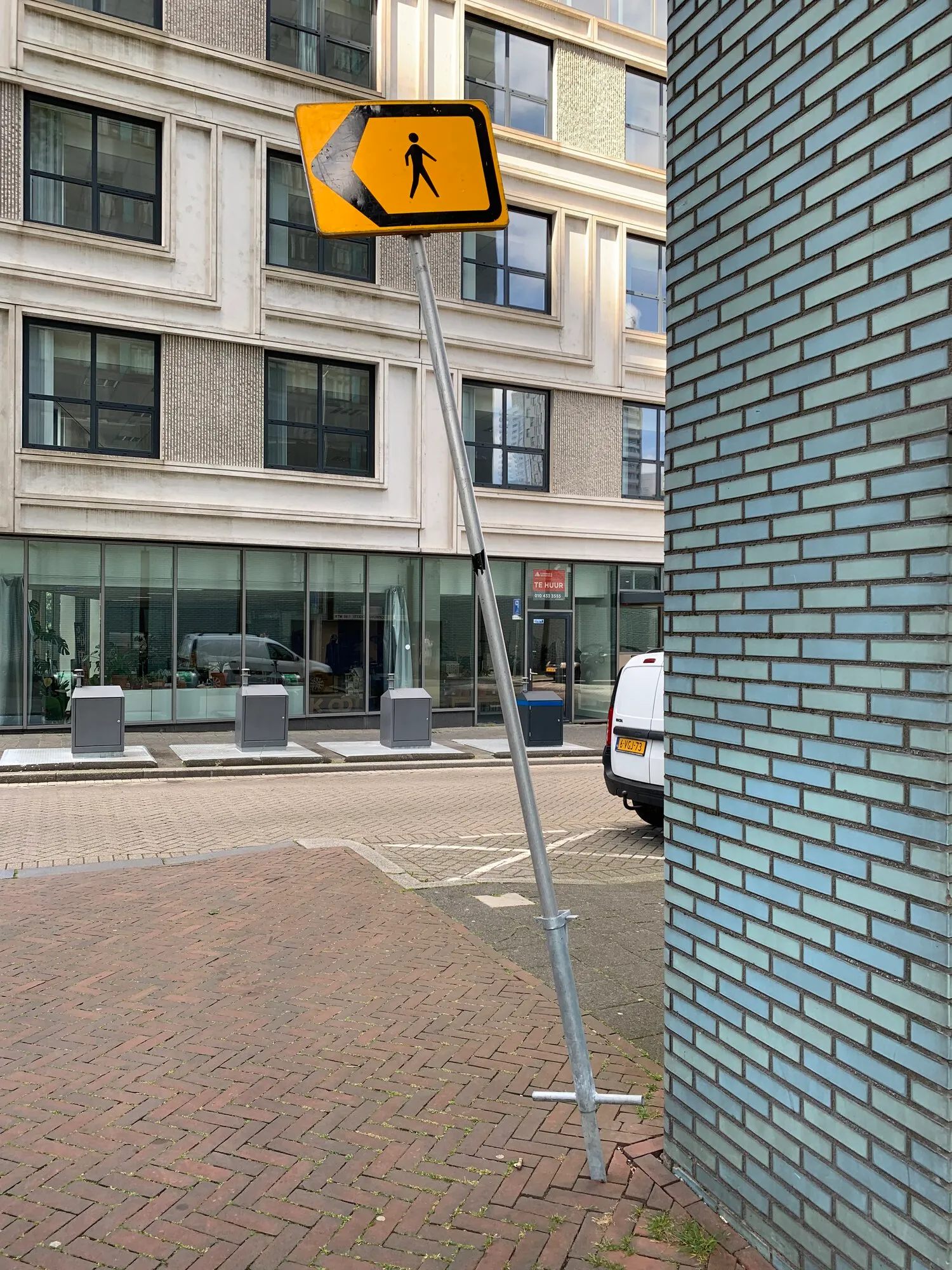 Temporary sign